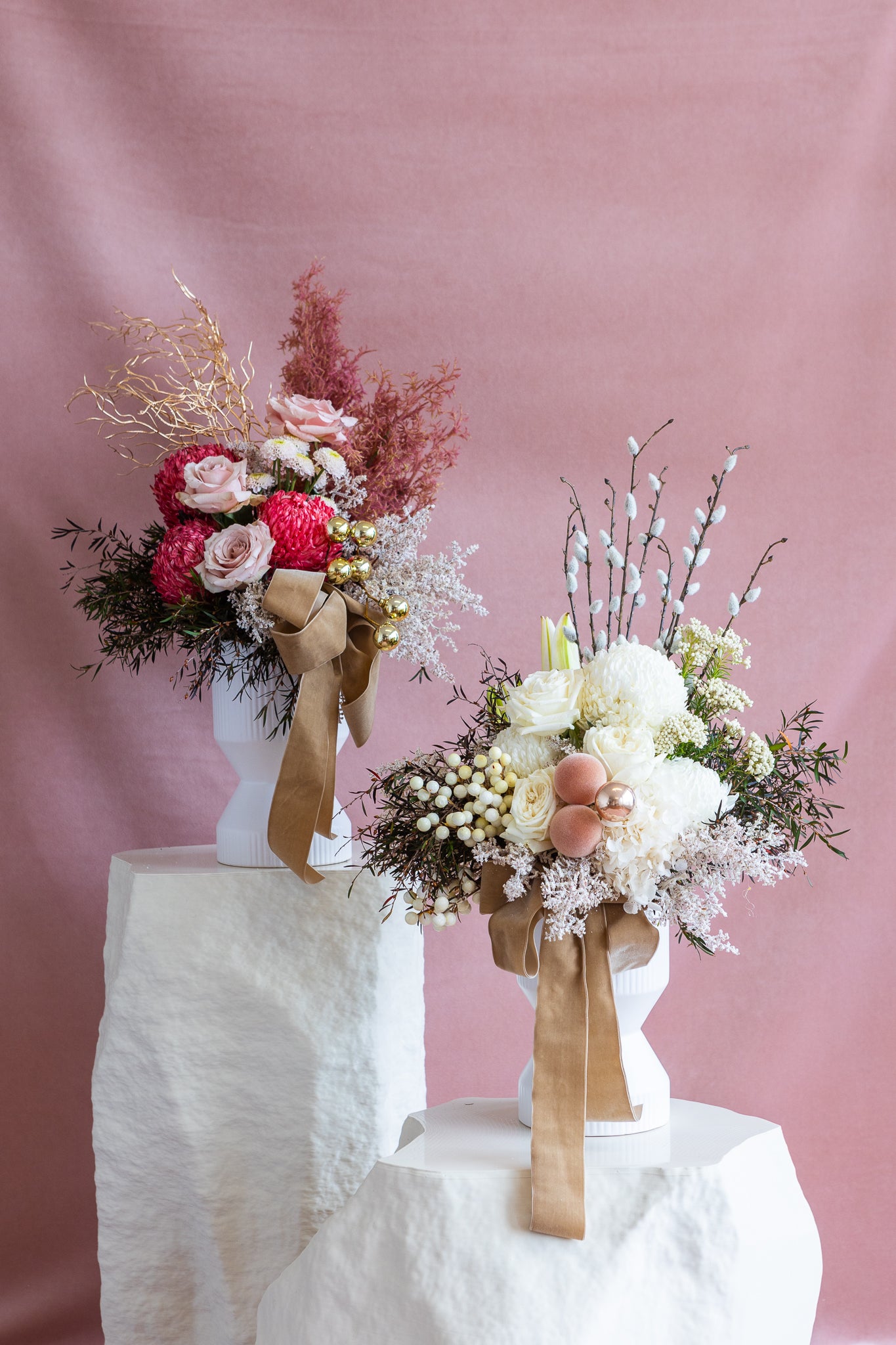 CRANBERRY CRÈME VASE ARRANGEMENT