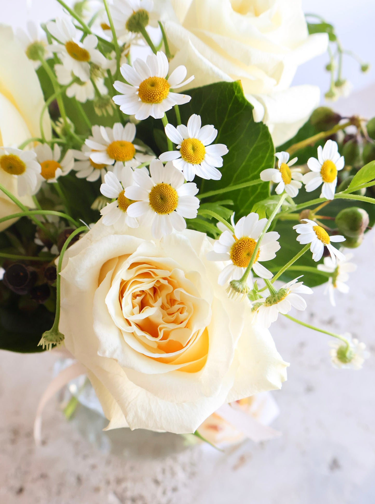 MID WEEK DEAL: BUTTERCREAM BUD VASE ARRANGEMENT