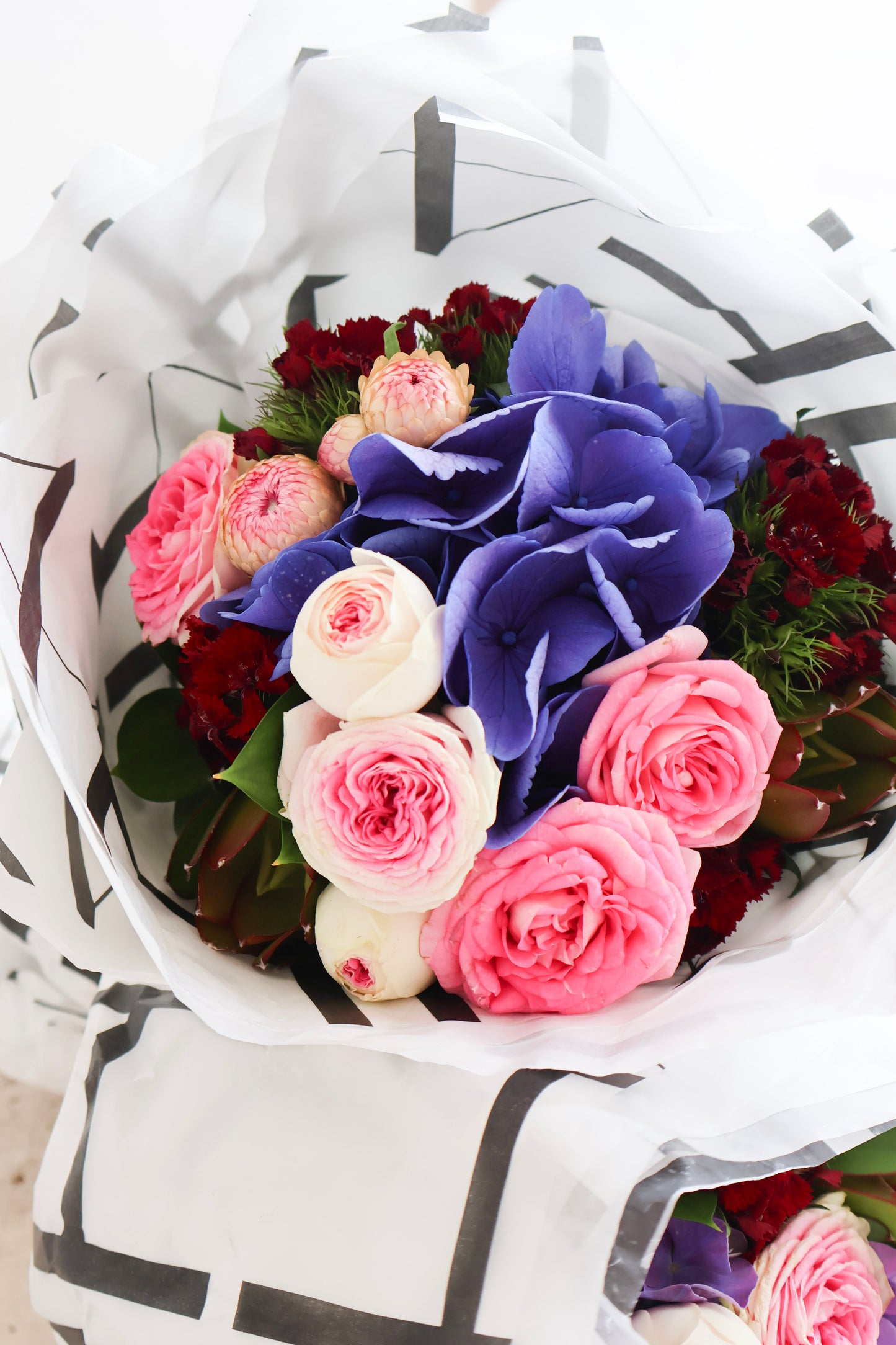 MID WEEK DEAL: GELATO AMETHYST POSY