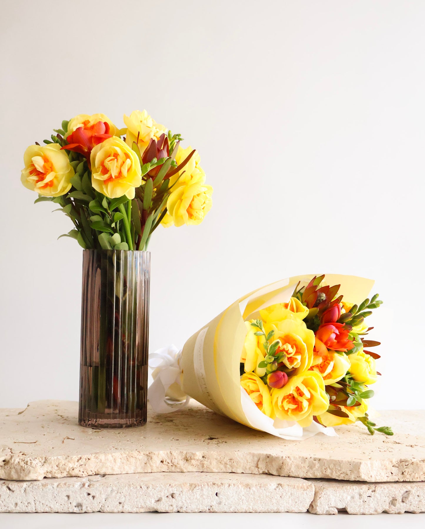MID WEEK DEAL: KIWI SUNSET POSY