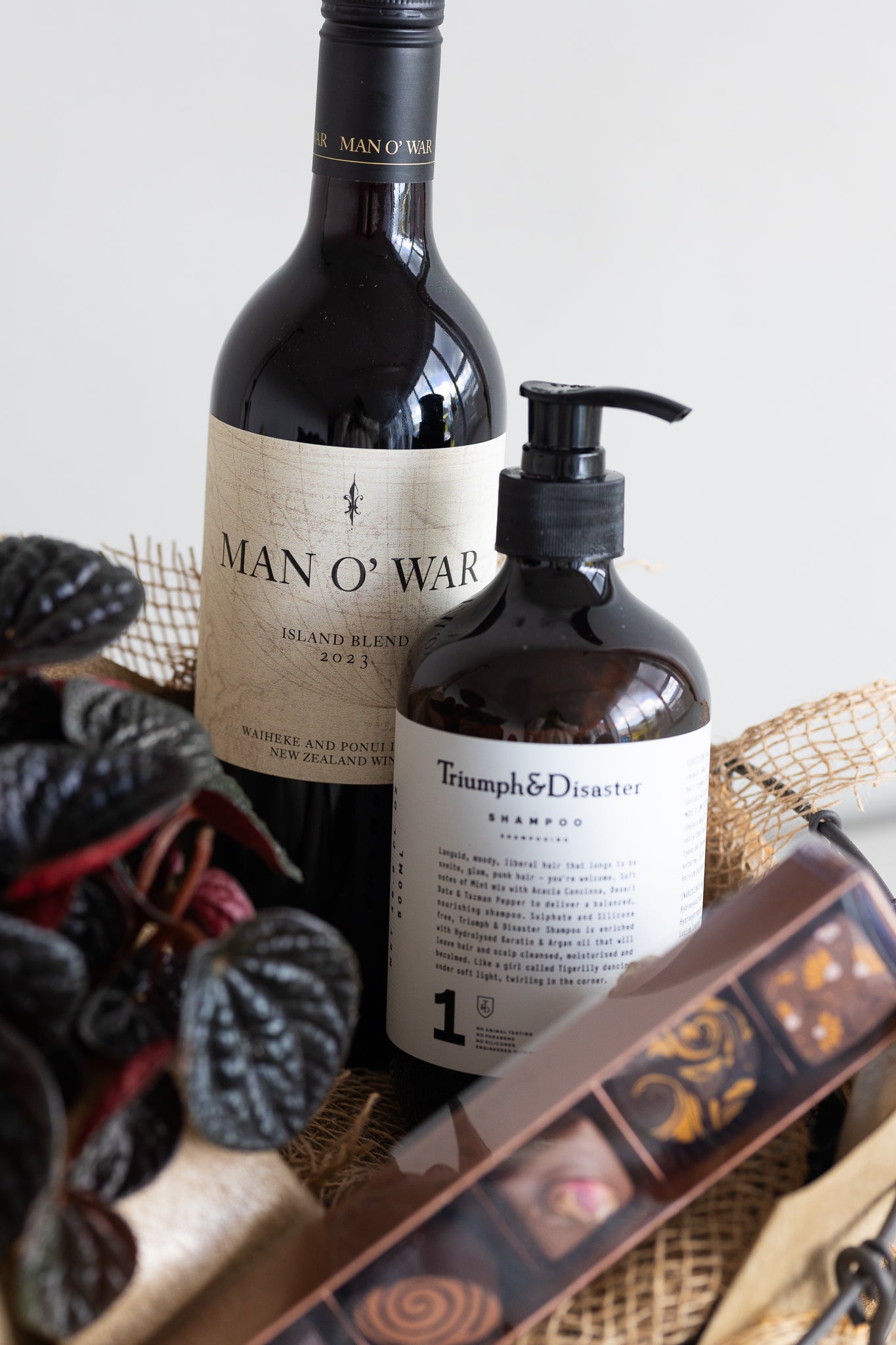 THE MAN MADE INDULGENCE GIFT SET