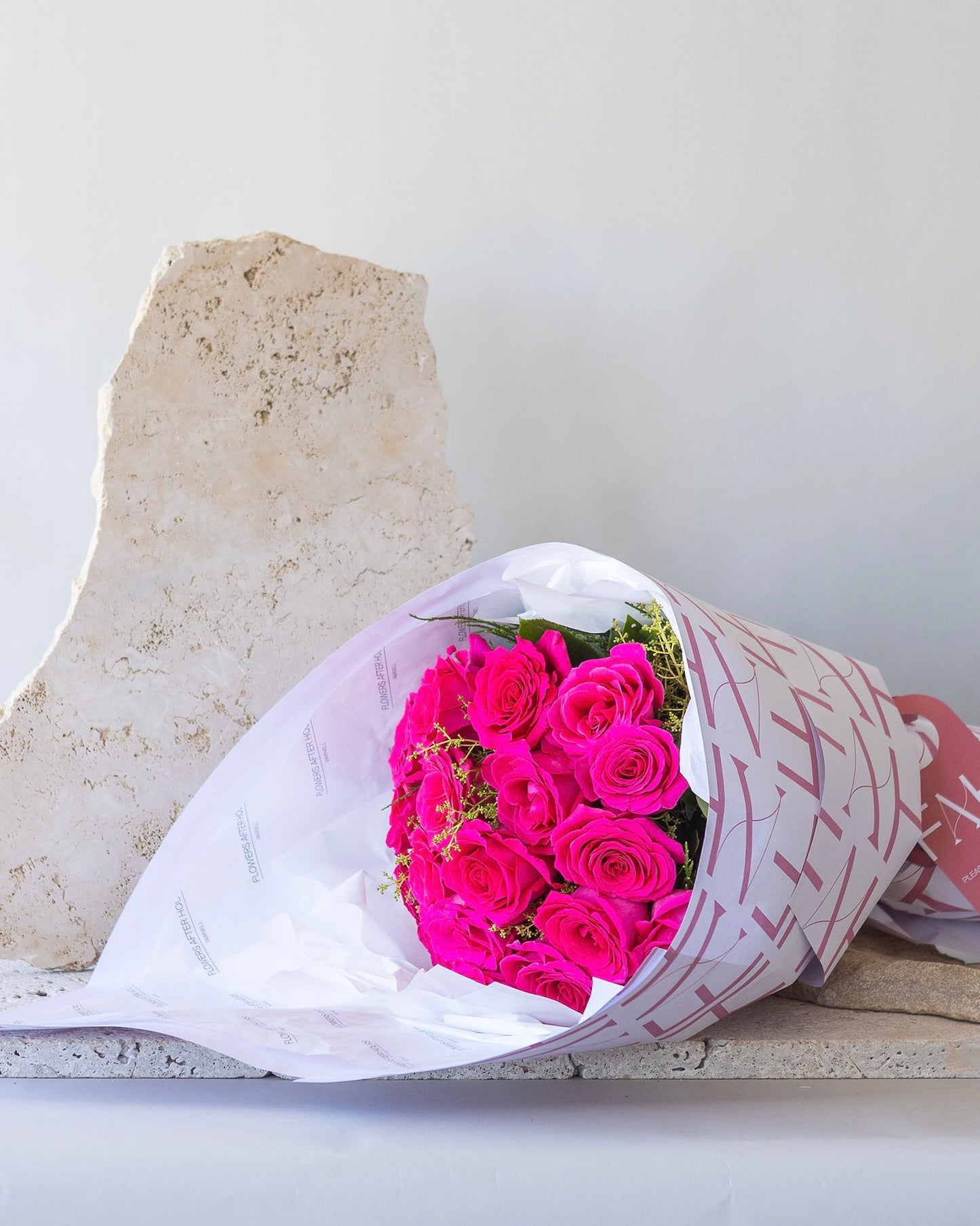 MI AMOR: PREMIUM WRAPPED HOT PINK ROSES