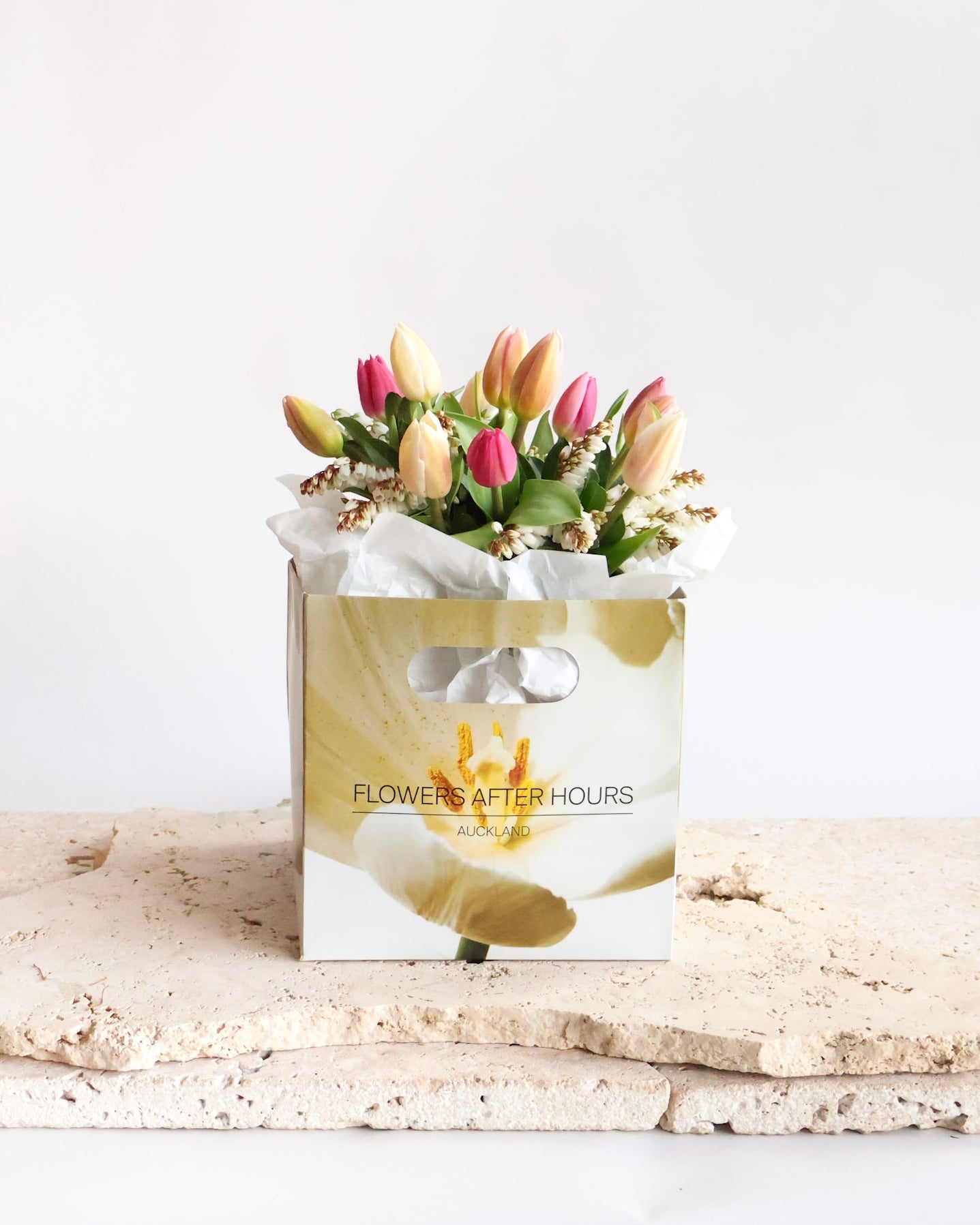 WEEKEND SPECIAL: PINK & PEARL TULIP BLOOMETTE BAG