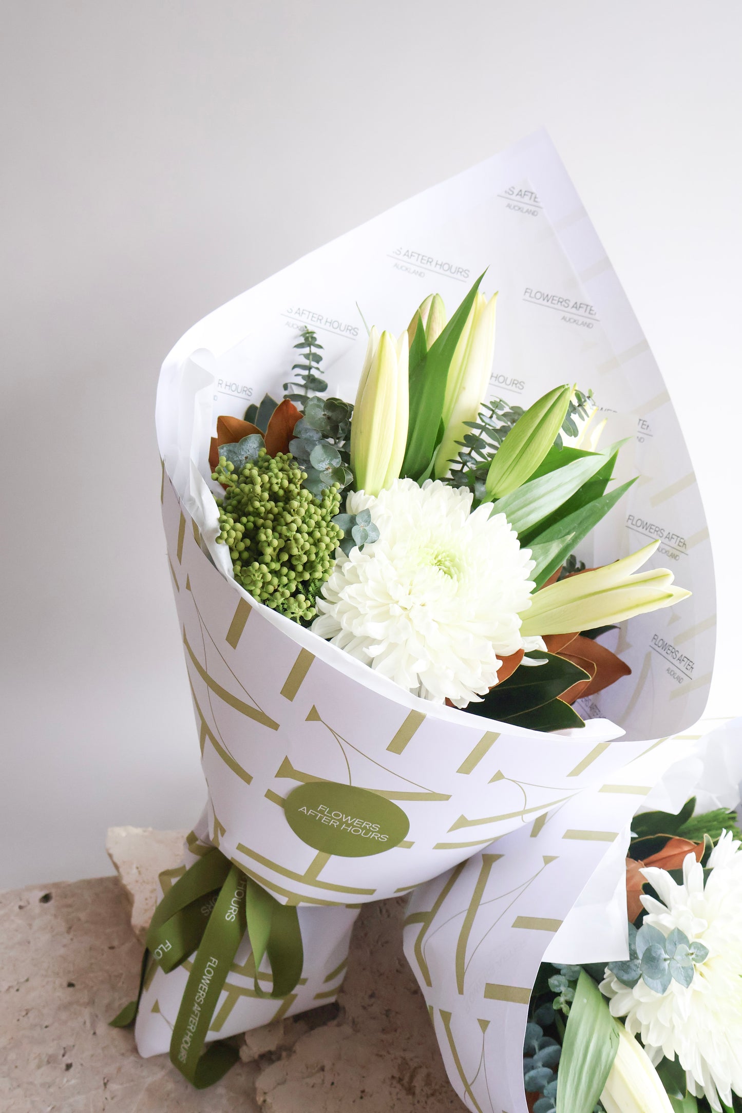 MID WEEK DEAL: ALABASTER & EVERGREEN BOUQUET