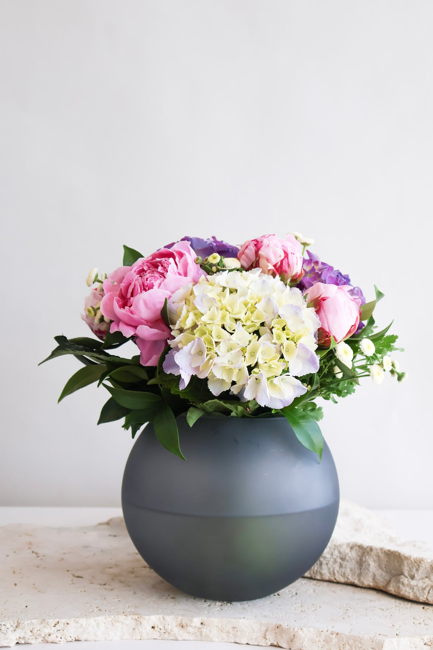 MID WEEK DEAL: PEONY & HYDRANGEA DREAM BAG