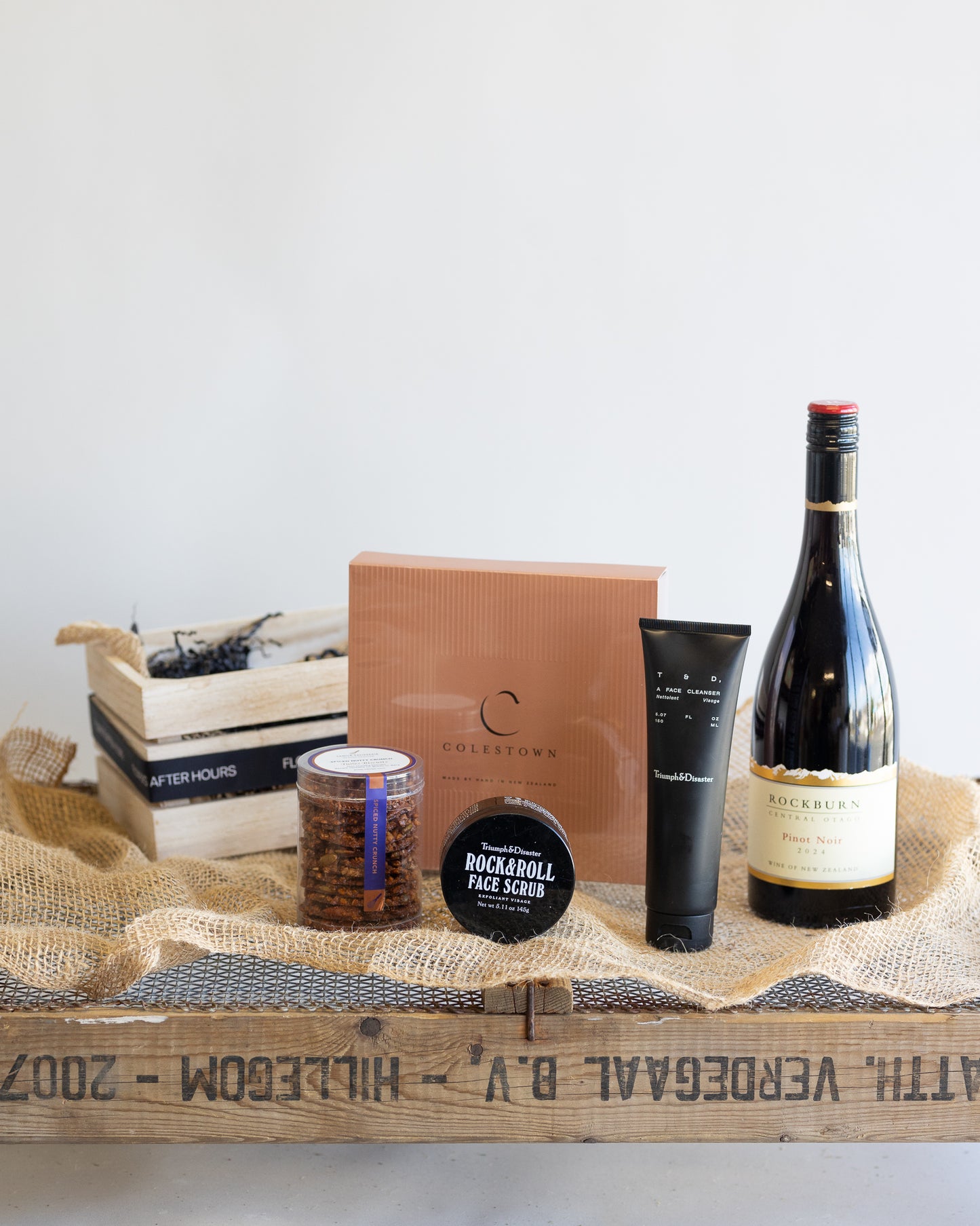 THE GOOD LIFE GIFT BOX