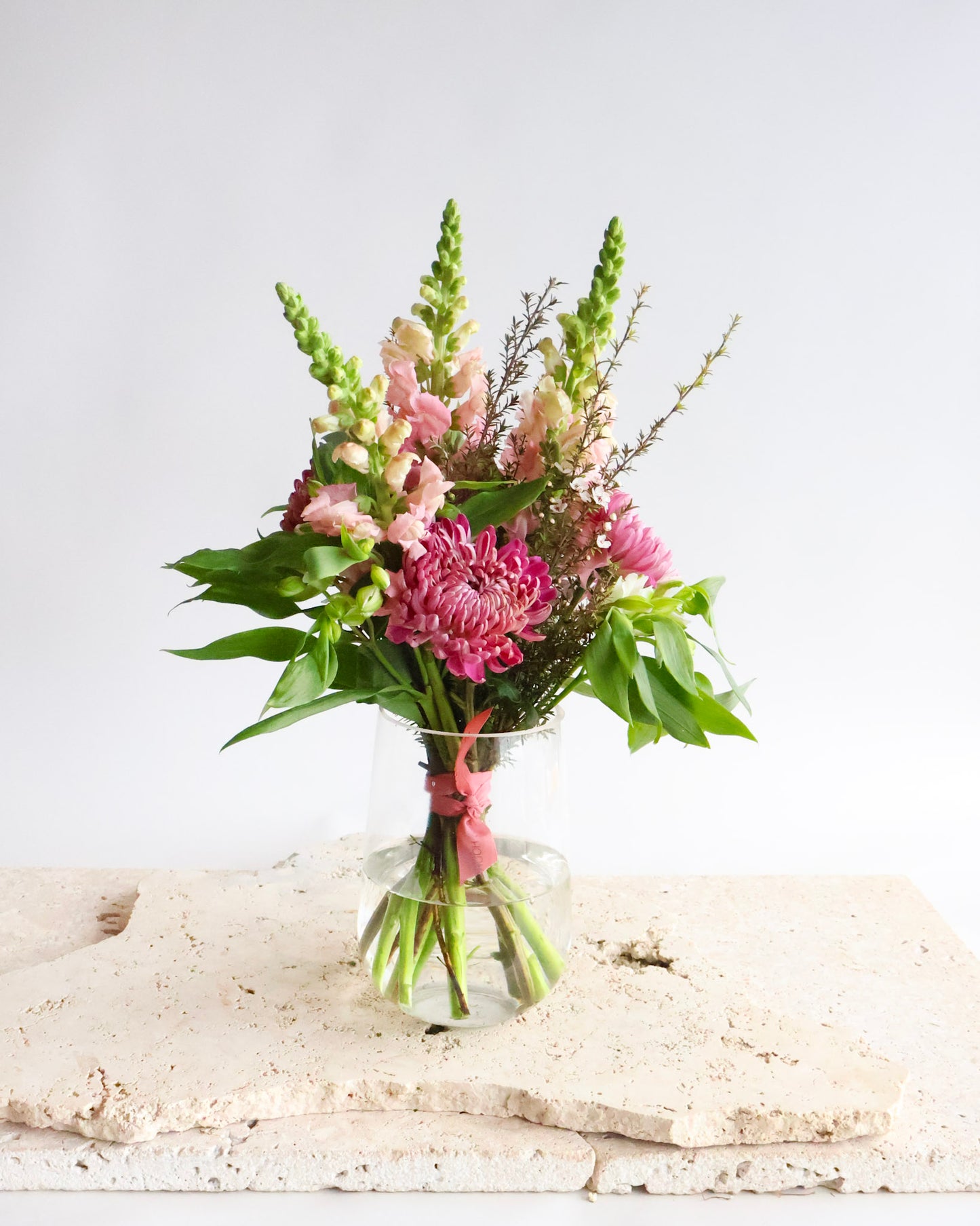 MID WEEK DEAL: PINK FLOURISH BOUQUET WITH VASE
