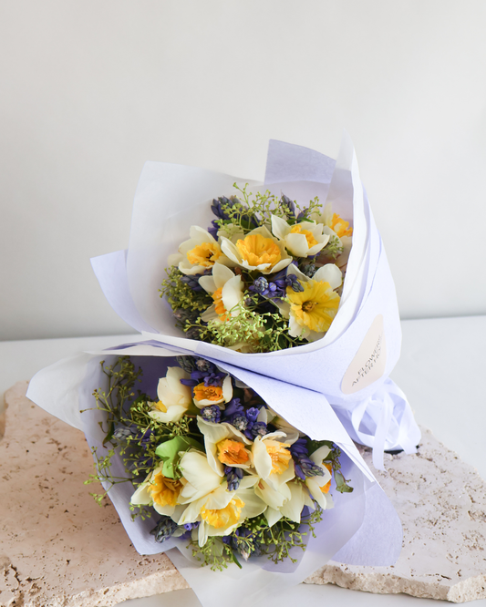 MID WEEK DEAL: BLUEBELL MEADOW POSY