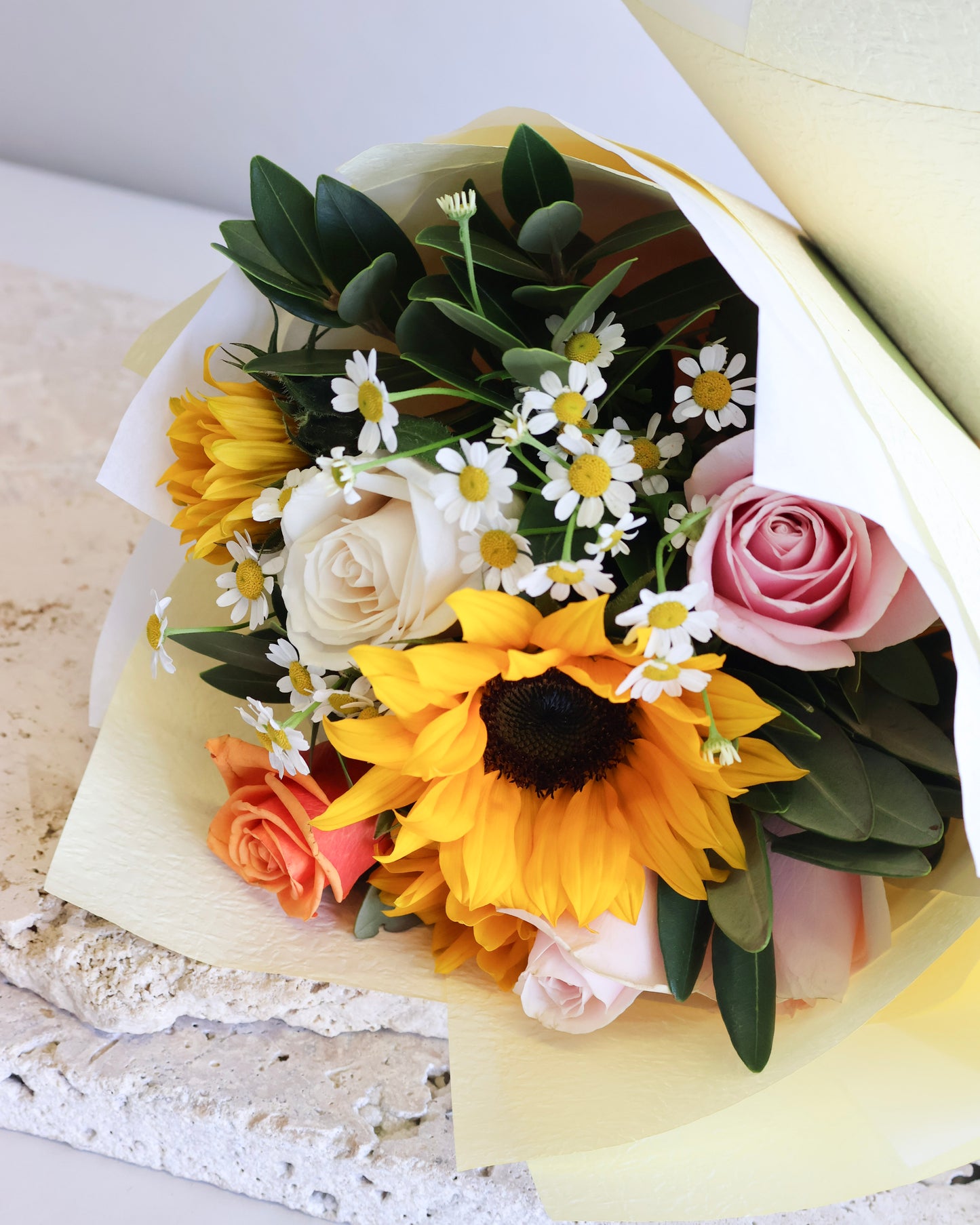 MID WEEK DEAL: GOLDEN MEADOW POSY