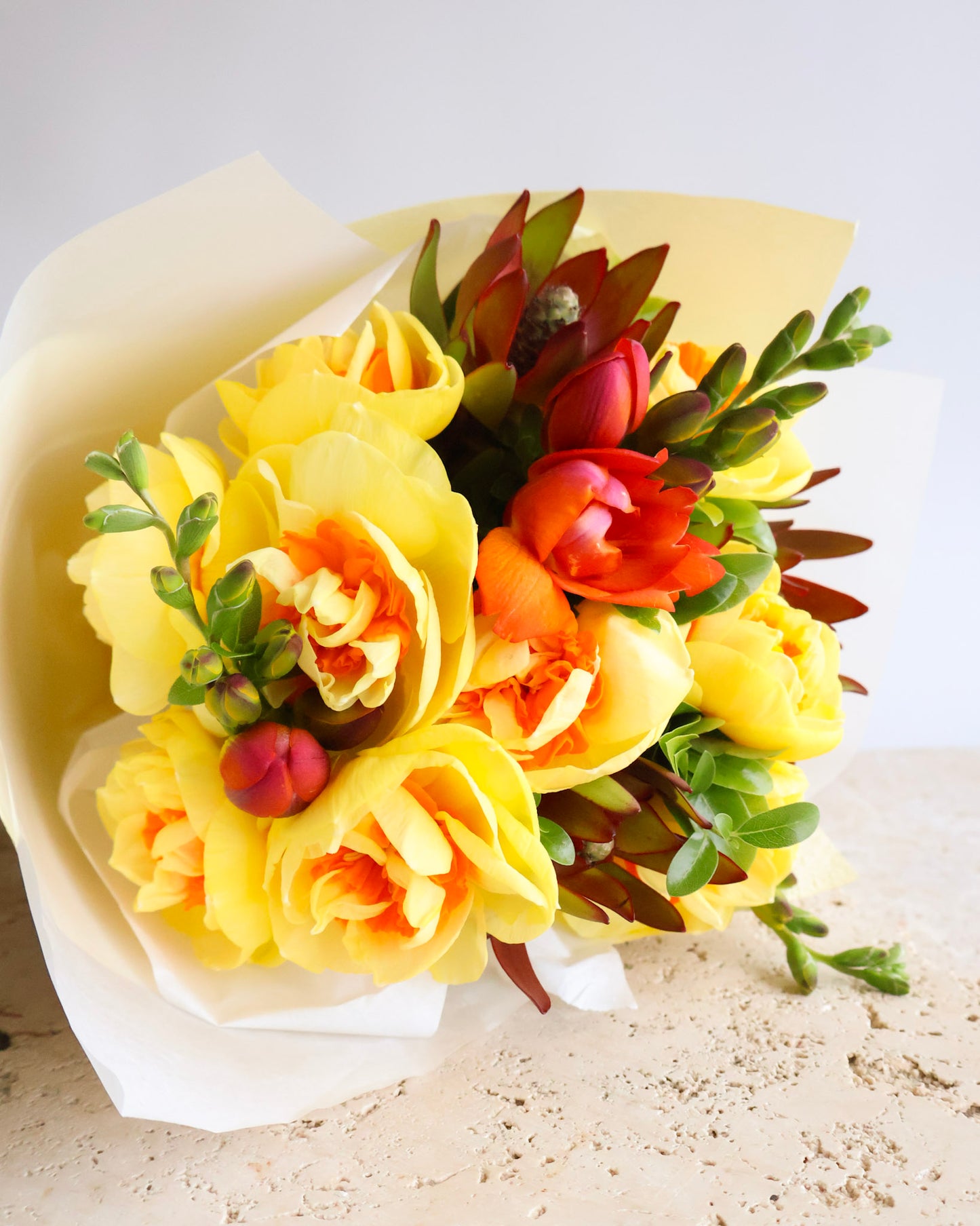 MID WEEK DEAL: KIWI SUNSET POSY