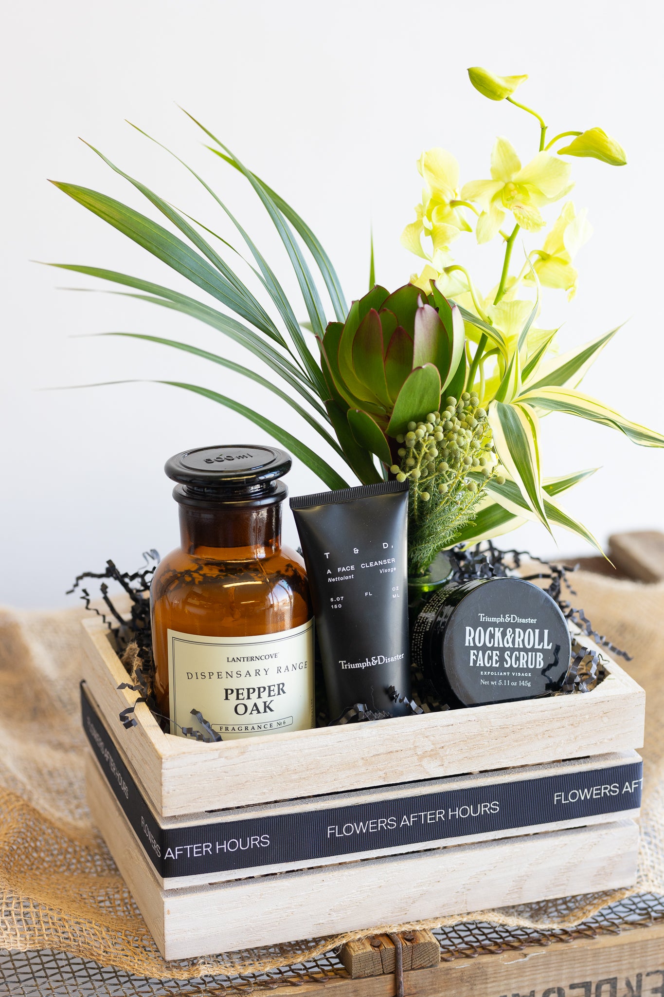 THE LITTLE LUXURIES GIFT BOX