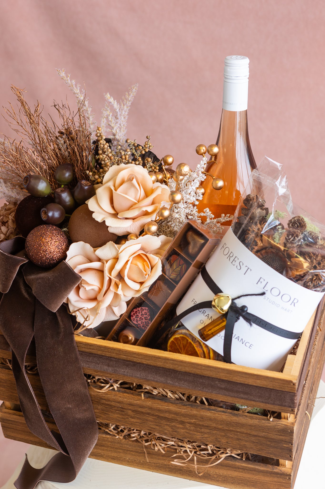 GILDED SUGAR & SPICE HAMPER