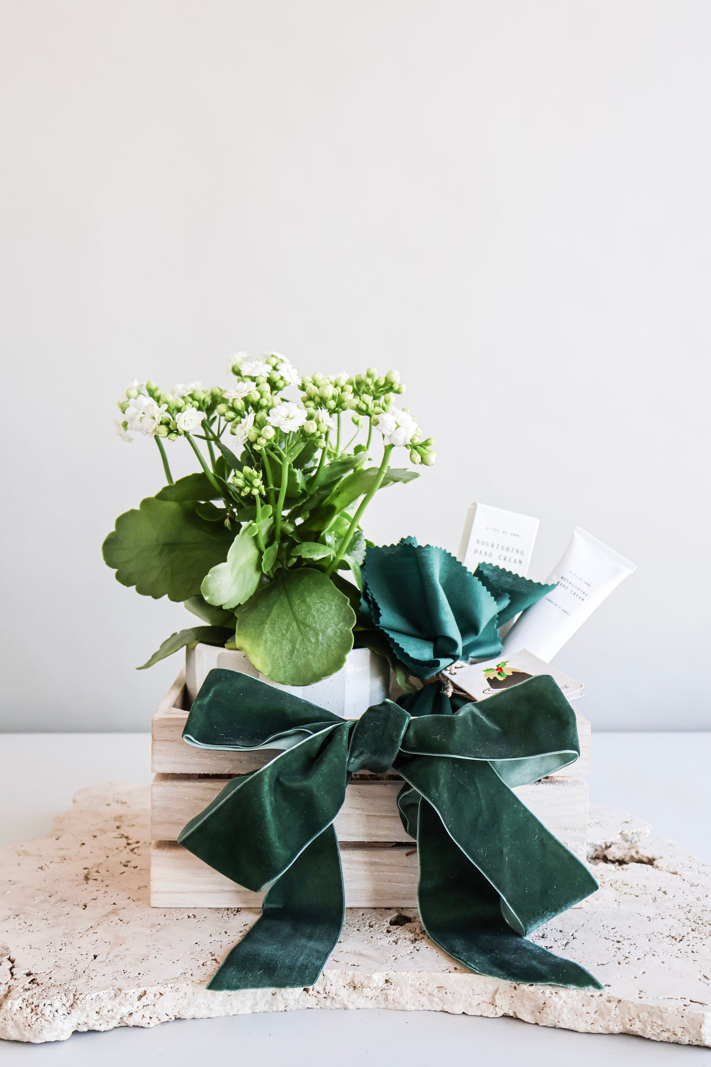 WEEKEND SPECIAL: PUDDING & PETALS CHRISTMAS GIFT CRATE