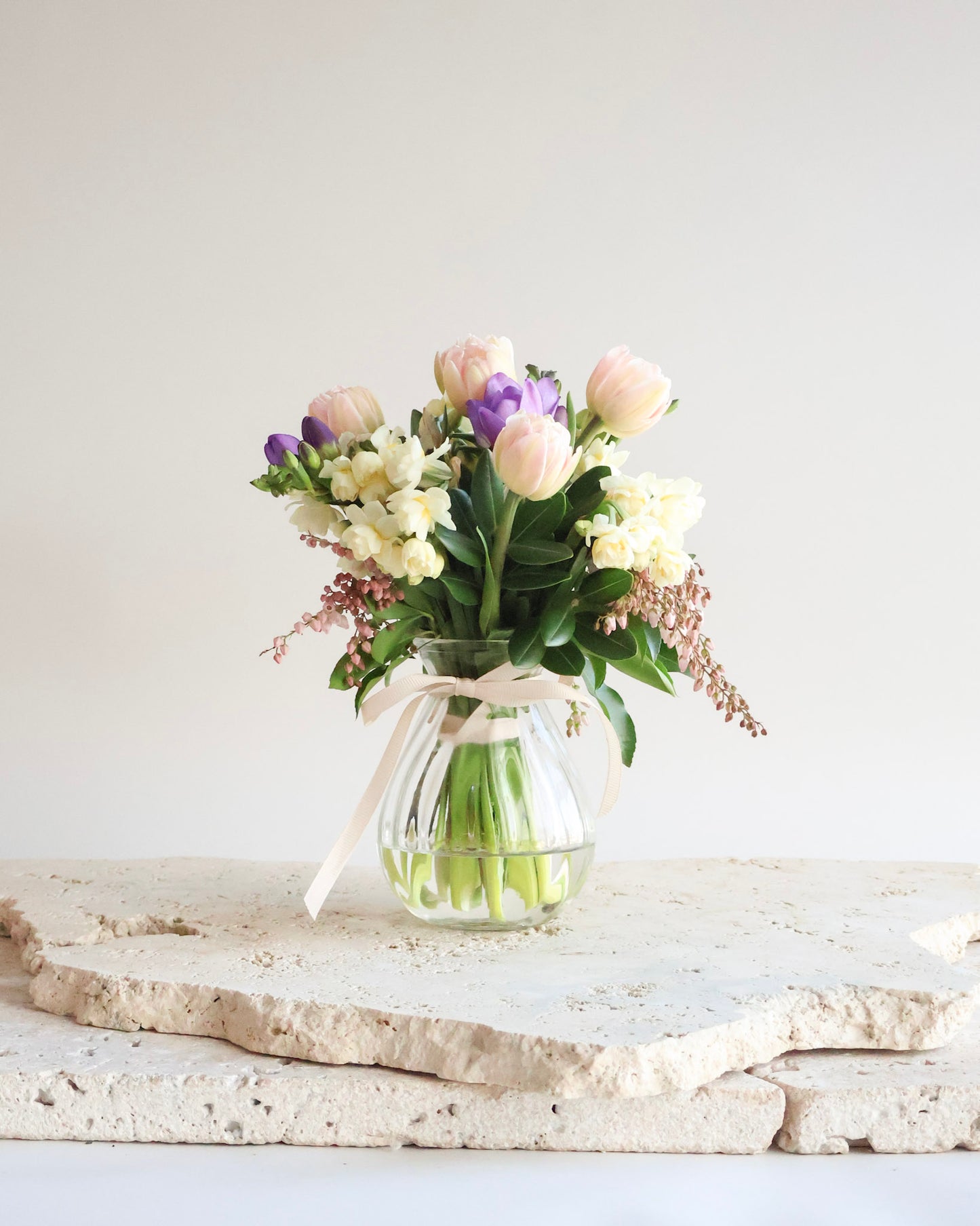 WEEKEND SPECIAL: SWEET SERENADE POSY