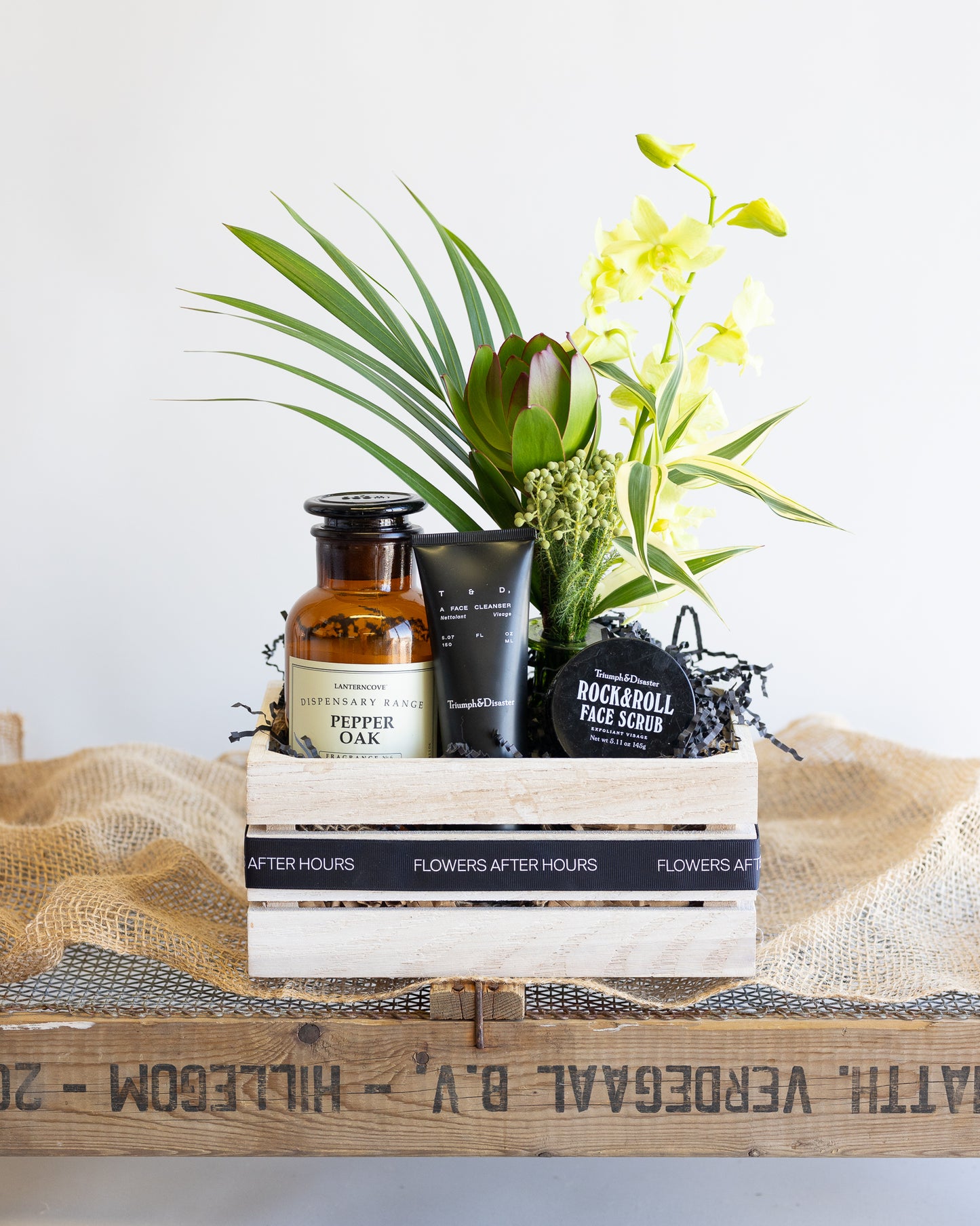 THE LITTLE LUXURIES GIFT BOX