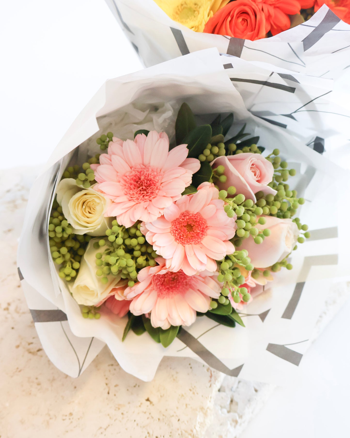 MID WEEK DEAL: GERBERA ROSE POSY