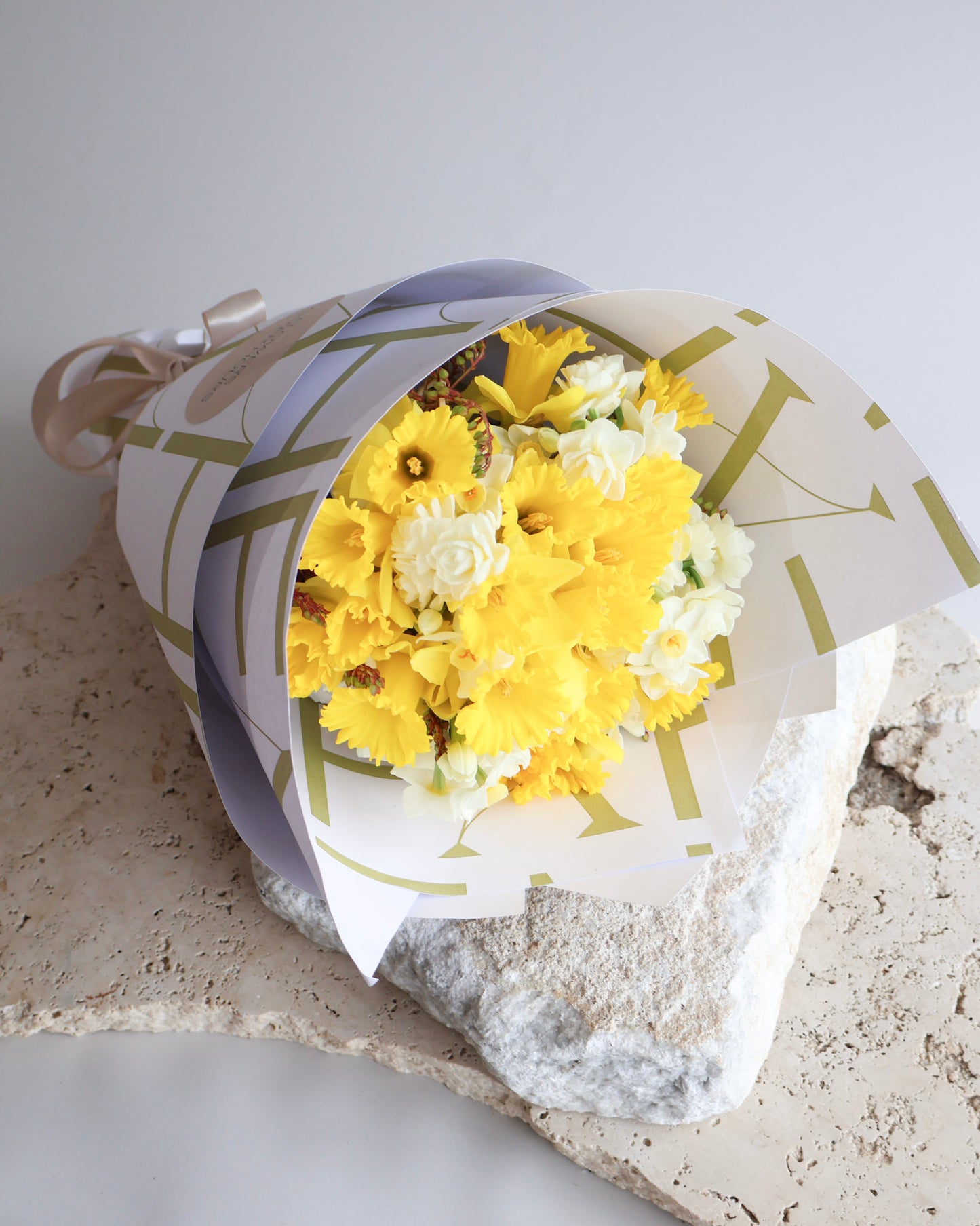 WEEKEND SPECIAL: THE PROMISE OF SPRING BOUQUET