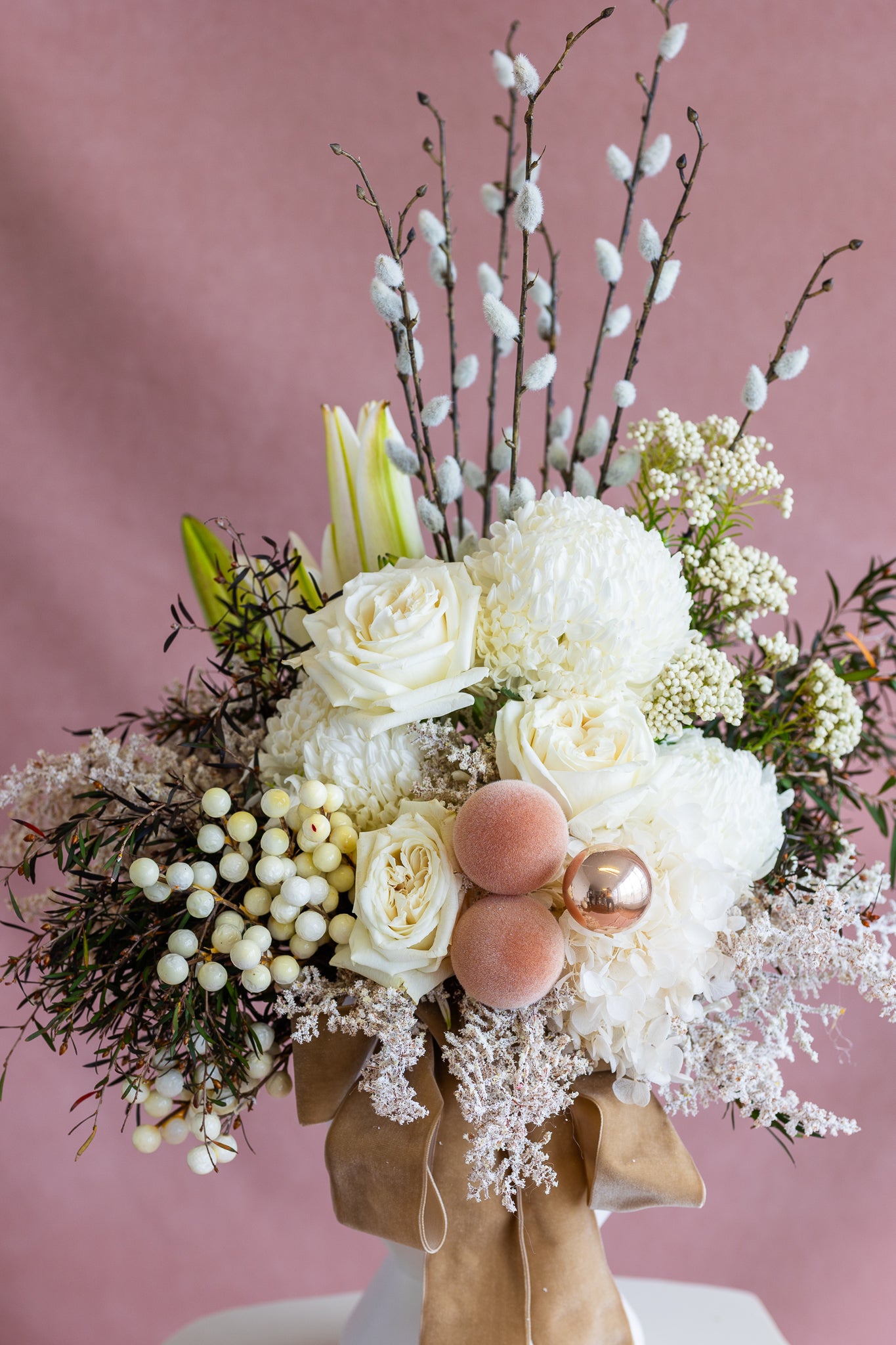 ALMOND NOUGAT VASE ARRANGEMENT