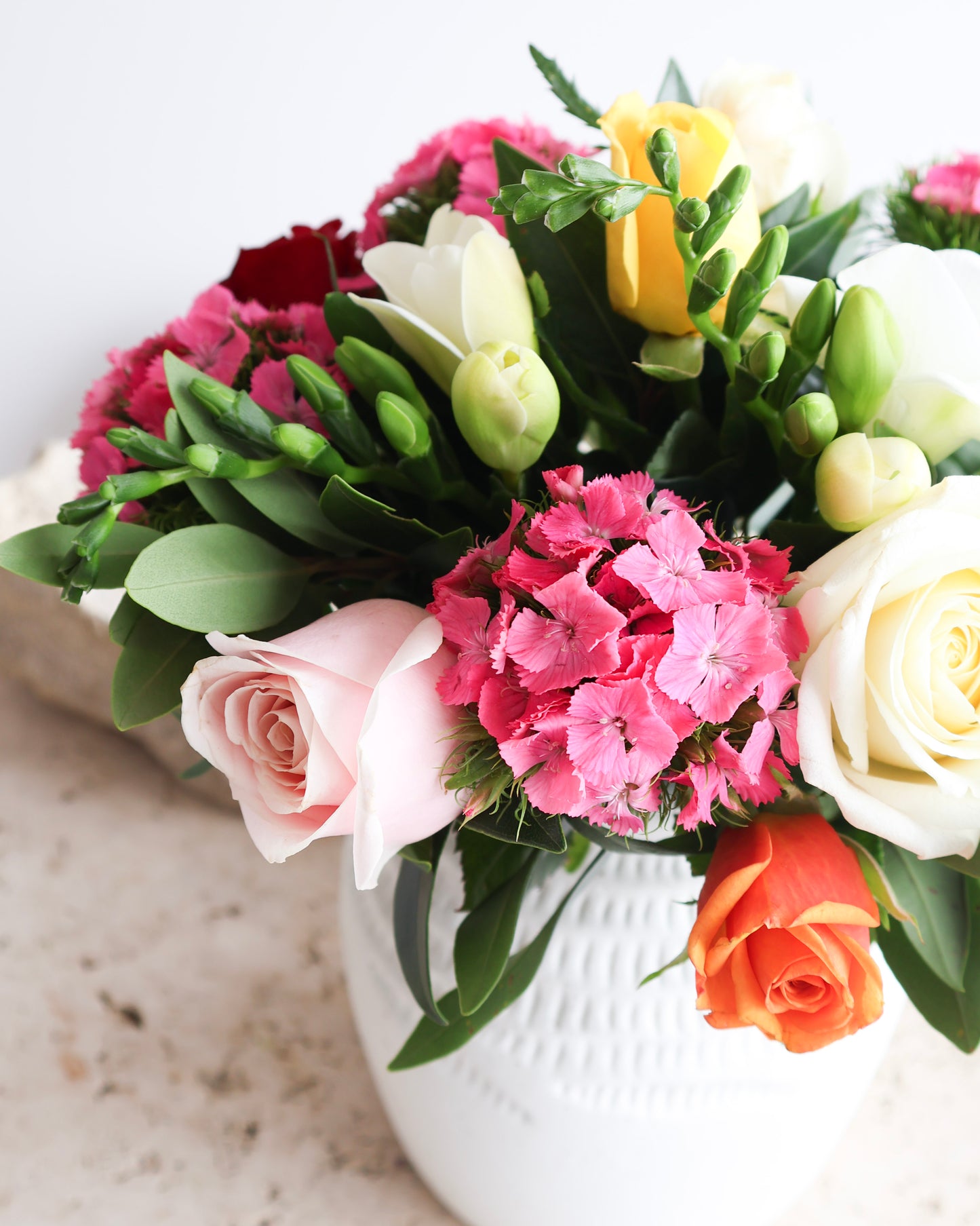 MID WEEK DEAL: FREESIA & ROSE PARADE POSY