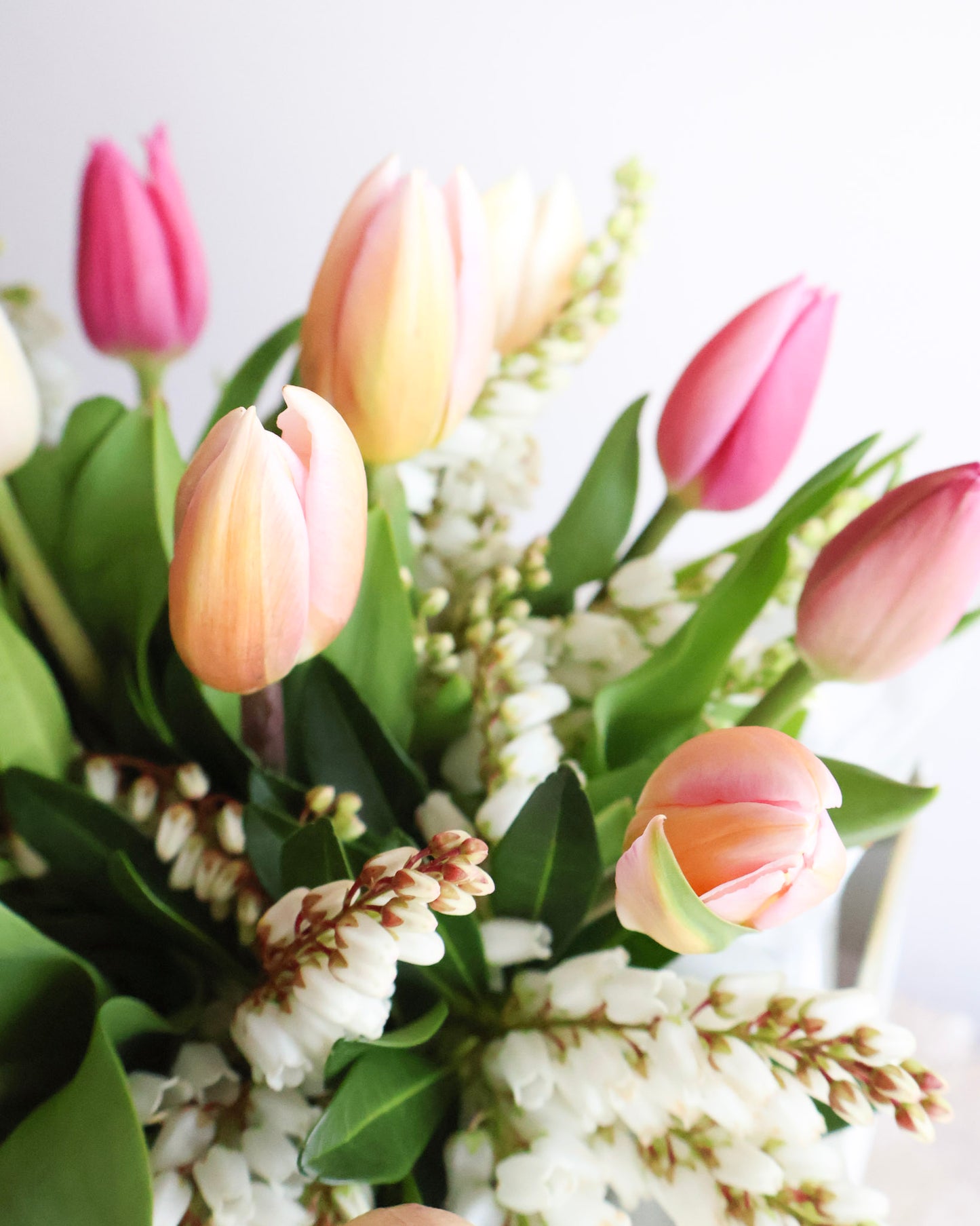 WEEKEND SPECIAL: PINK & PEARL TULIP BLOOMETTE BAG