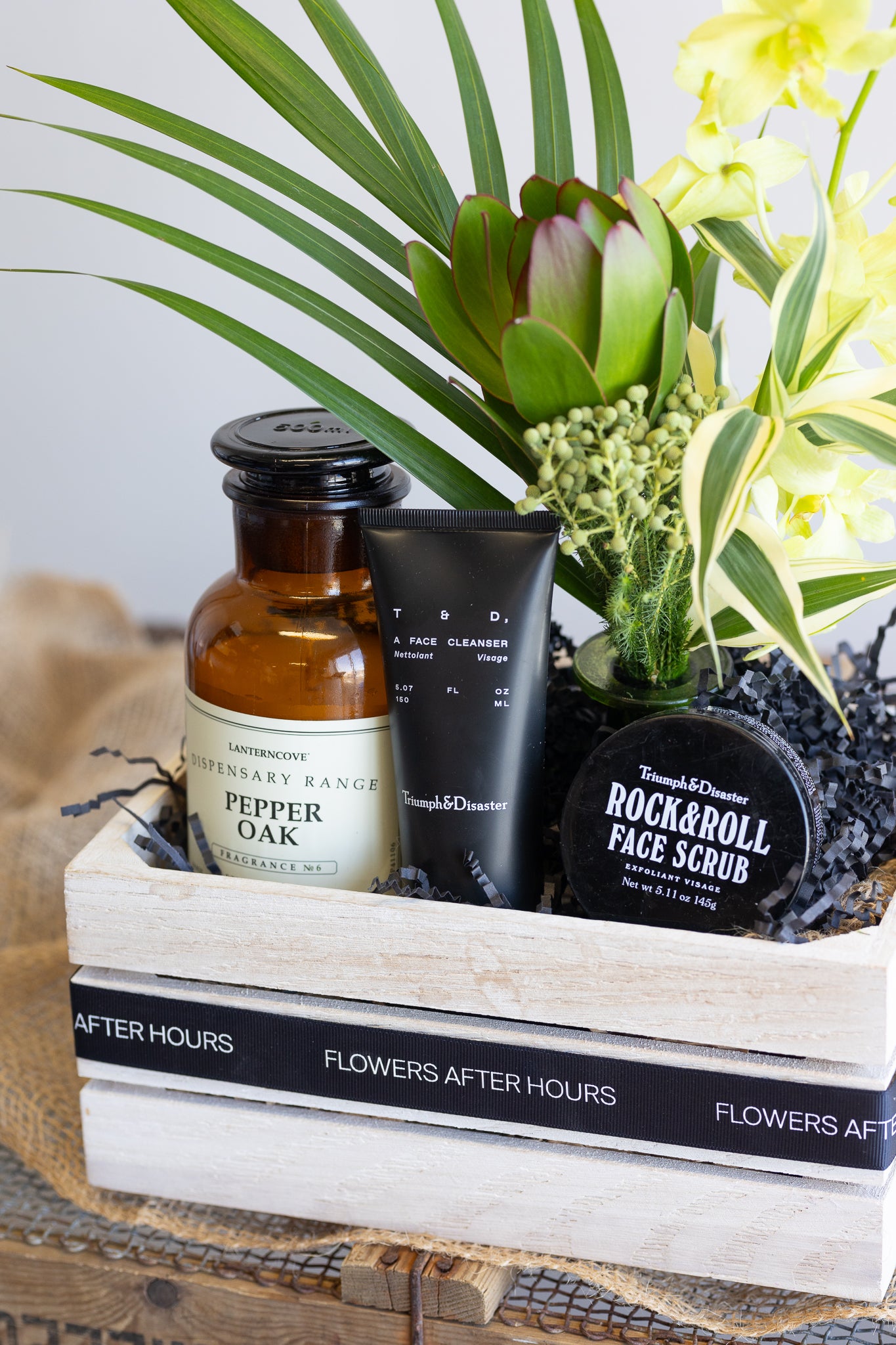 THE LITTLE LUXURIES GIFT BOX