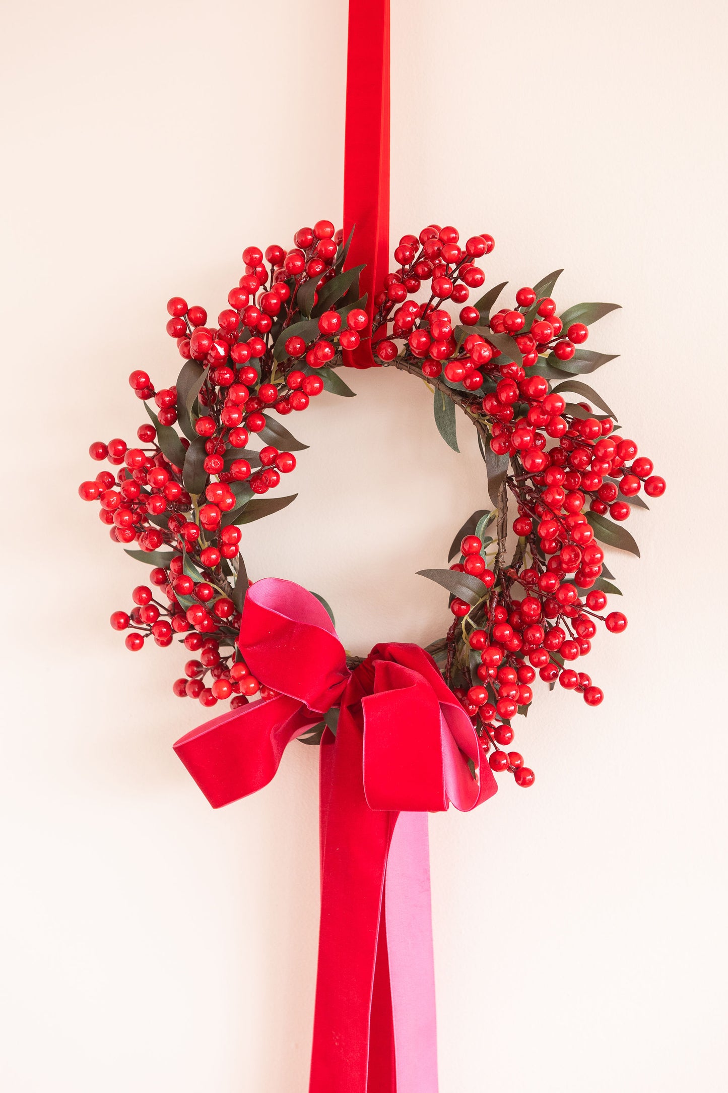 JUNIPER BERRY WREATH: RED