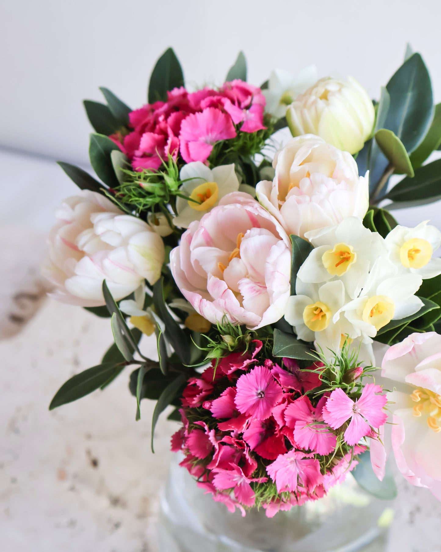 MID WEEK DEAL: PETAL POETRY POSY WITH COMPLIMENTARY VASE