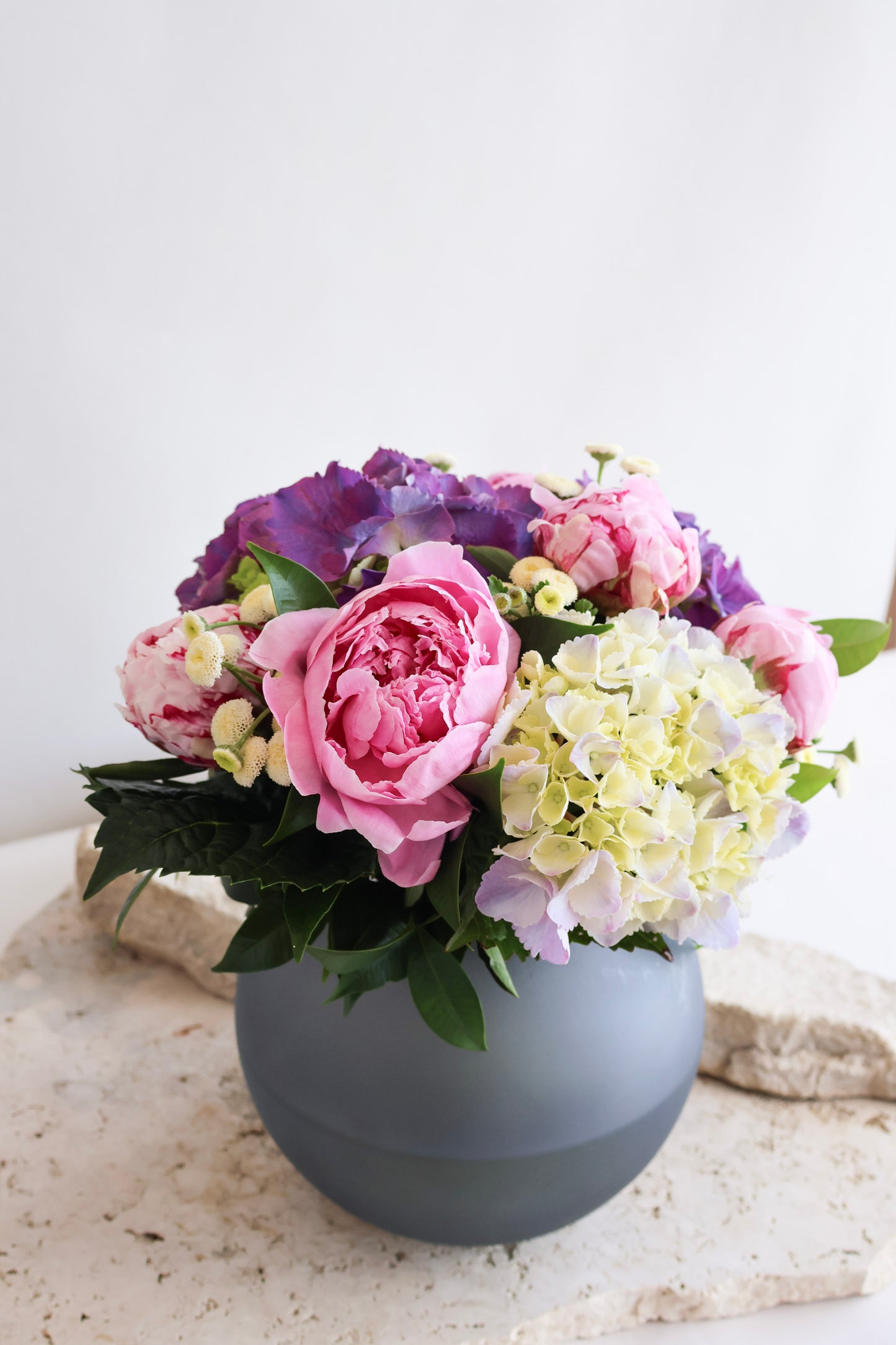 MID WEEK DEAL: PEONY & HYDRANGEA DREAM BAG