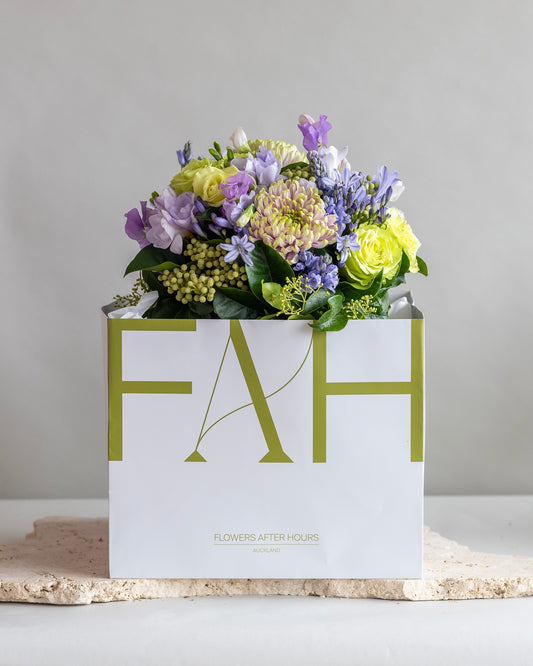 WISTERIA POSY