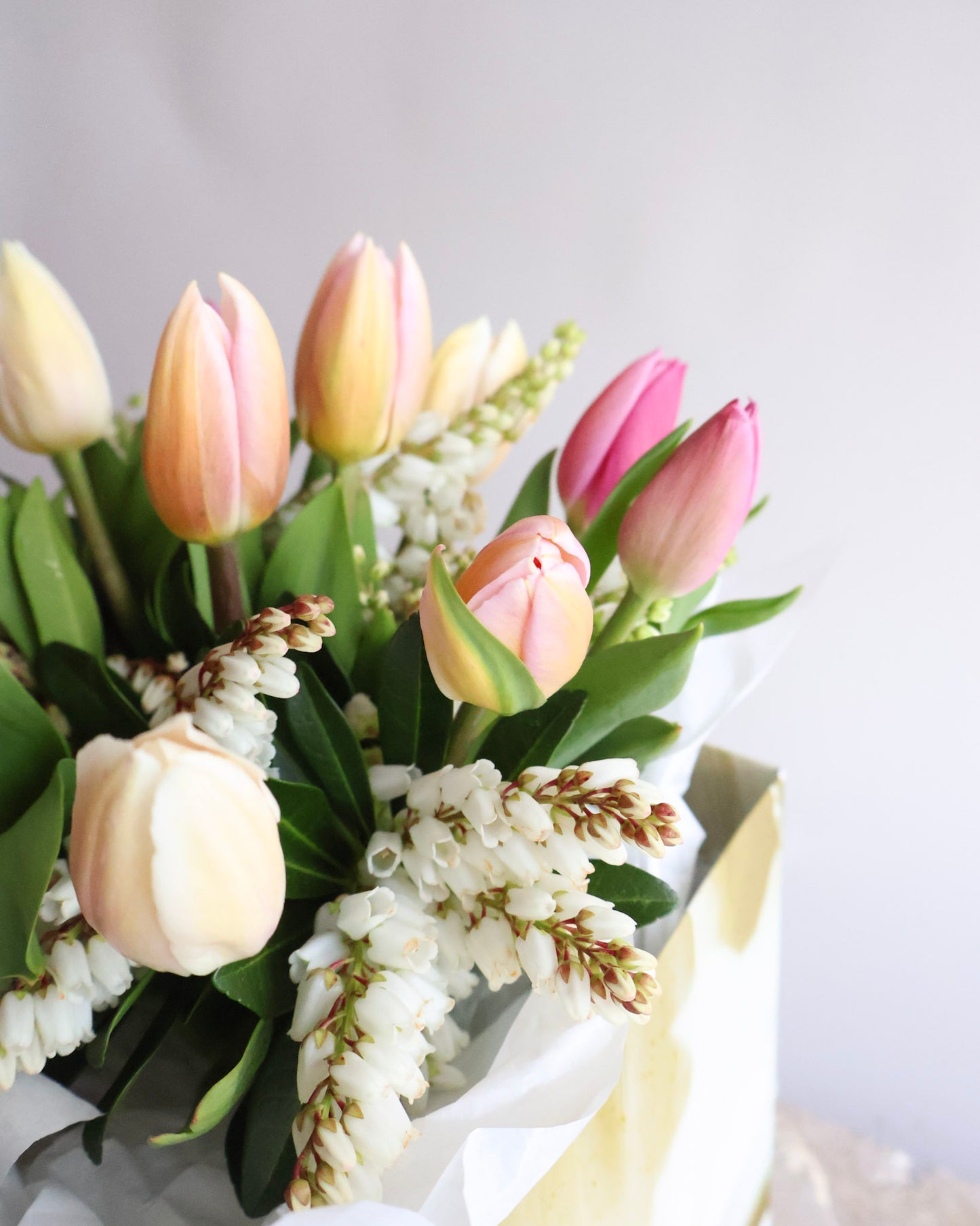 WEEKEND SPECIAL: PINK & PEARL TULIP BLOOMETTE BAG