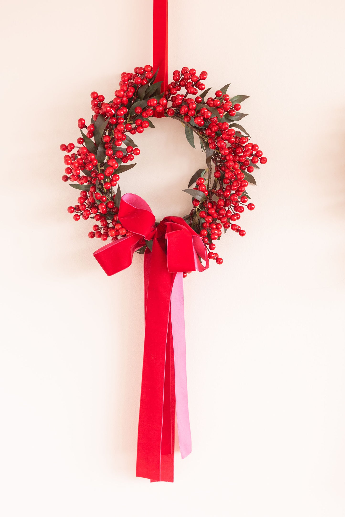 JUNIPER BERRY WREATH: RED