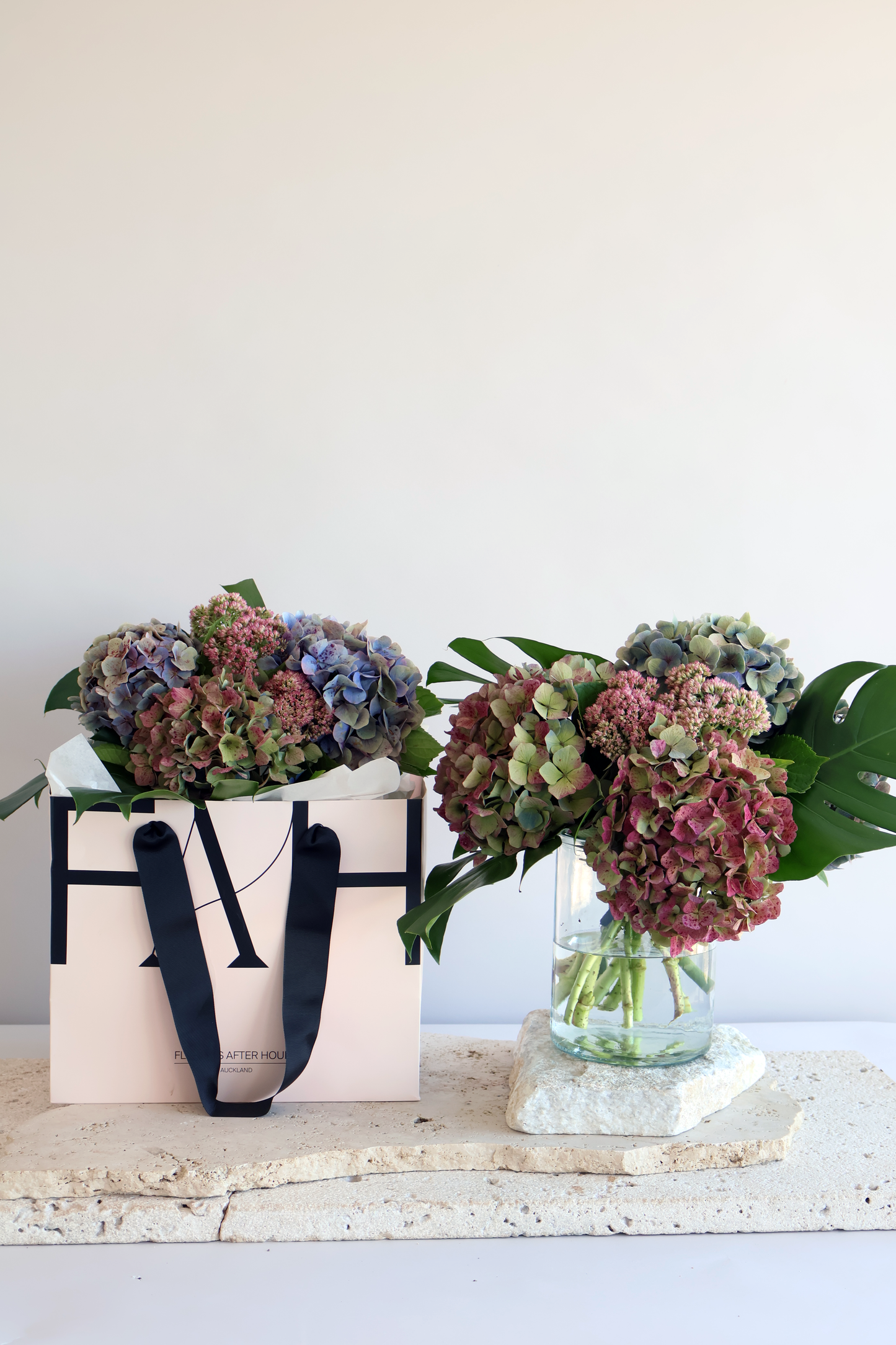 MID WEEK DEAL: ANTIQUE HYDRANGEA & SEDUM POSY BAG